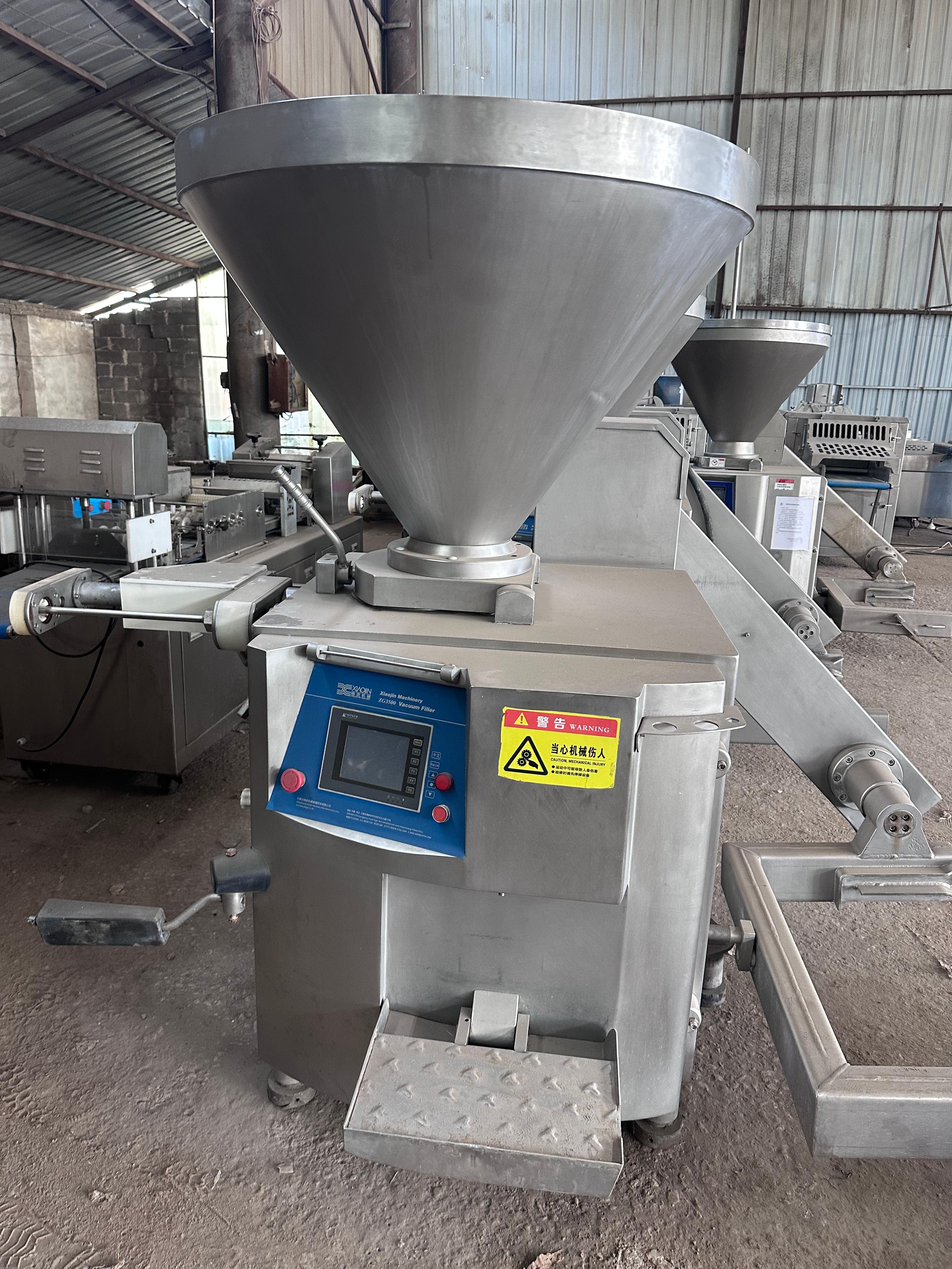Used Xiaojin ZG3500 Vacuum Filler